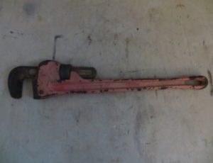 18″Heavy duty Pipe Wrench: $15
