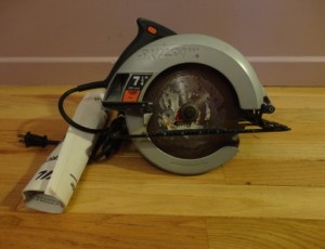 7 1/4″ Skilsaw Circular Saw – $30