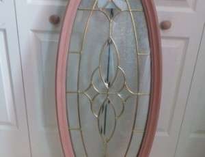 Oval Glass Insert – $75