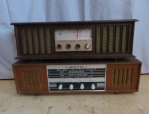 2 Vintage Radio – $45
